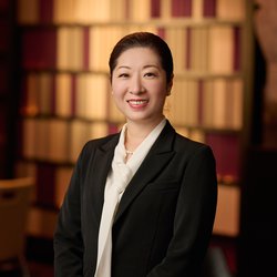 Juno Zhu, Director of Sales